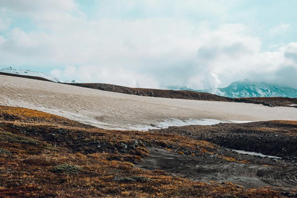 Comment découvrir les paysages volcaniques d'Islande à vélo ?